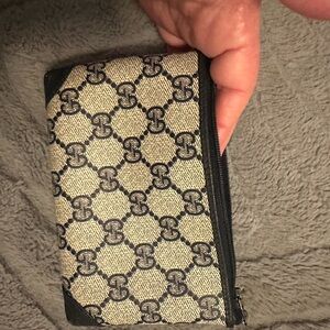 Gucci Designer Monogram Zip coin bag